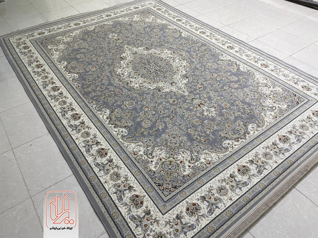 شهریار نقره ای