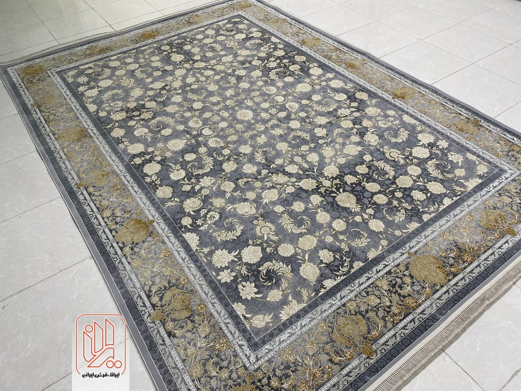 فرح نقره ای