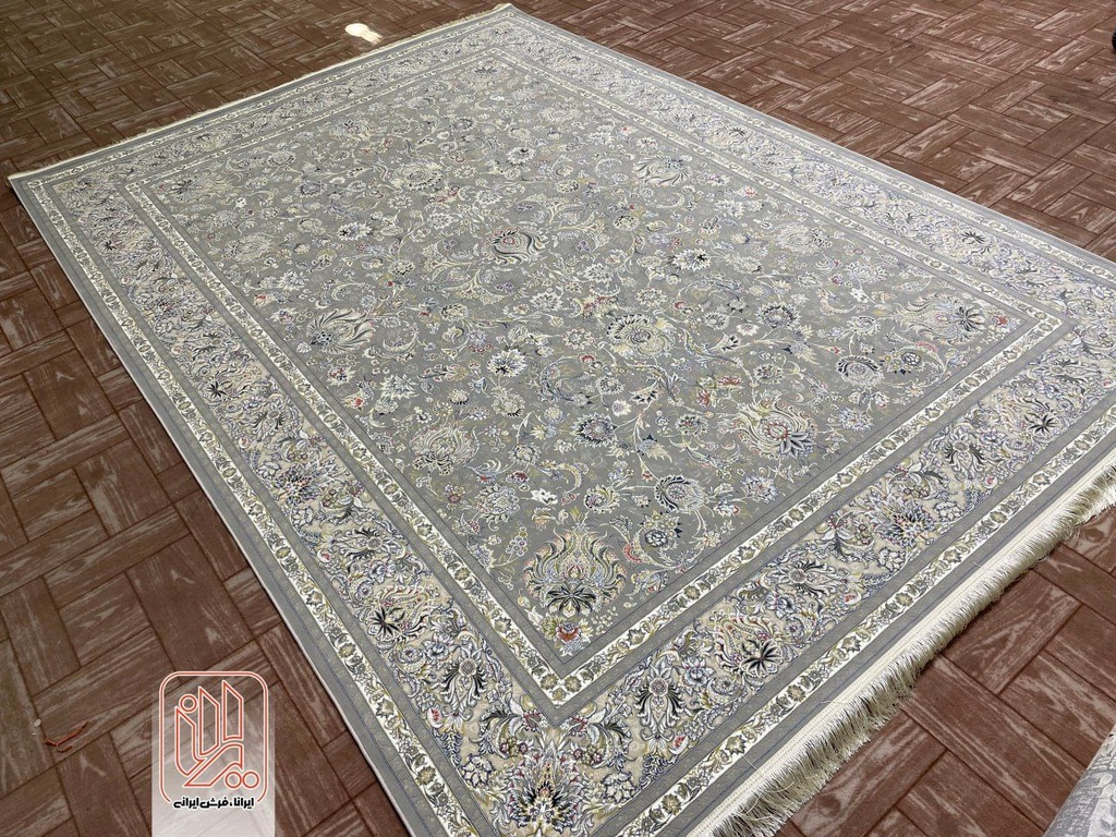 پارلا نقره ای