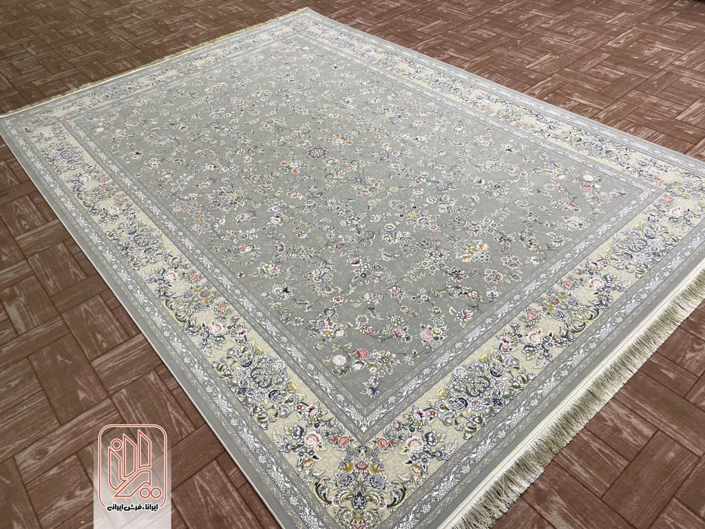 مارال نقره ای