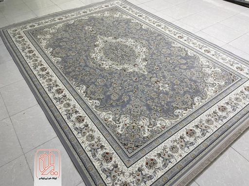 شهریار نقره ای