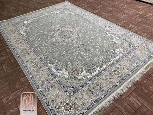 زرنگار نقره ای